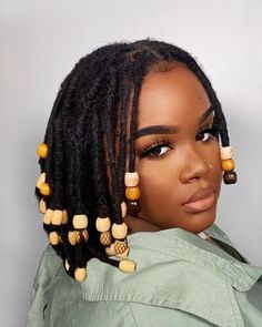 Headband Hairstyles Locs, Dread Locs Black Women, Hairstyles Faux Locs, Locs Inspiration, Lock Styles, Crown Hairstyle, Short Dreadlocks Styles, Dreadlocks Hairstyles