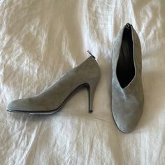 J Crew Suede Grey Booties, Size 9.5. Working Zippers At The Heels. 3.5” Heel. Purchased At A Sample Sale But Never Worn. Kate Gray Shoes, Grey Booties, Grey Suede, Sample Sale, Gray Suede, Suede Booties, Bootie Boots, J Crew, Ankle Boots