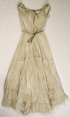 Girly Stuff, Historical Clothing, Fashion Vintage, Historical Fashion, Dream Clothes, Fashion History, Metropolitan Museum Of Art