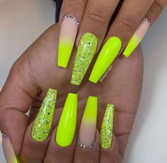 Chunky Glitter Nails, Neon Yellow Nails, Neon Acrylic Nails, Neon Green Nails, Yellow Nails Design, Summer Acrylic Nails, Nail Designs Glitter, Summer Nails Colors, Neon Nails