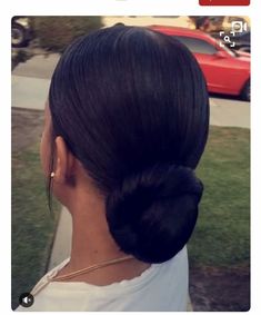 Ponytail Ideas, Fav Hairstyles, Bun Style, Slick Ponytail, Bun Ponytail, Protective Hair, Pony Tails