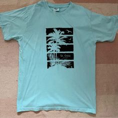 Mint Green/ Teal Blue St. Croix U.S. Virgin Island Comfort Colors Type Tshirt. Very Comfy. No Visible Flaws, Never Worn. Size Large Light Blue Crew Neck Beach T-shirt, Light Blue Crew Neck T-shirt For Beach, Casual Light Blue Screen Print T-shirt, Light Blue Short Sleeve Vacation T-shirt, Light Blue Cotton Vacation T-shirt, Light Blue Short Sleeve T-shirt For Vacation, Blue Cotton T-shirt For Vacation, Light Blue Cotton T-shirt For Beach, Blue Crew Neck Shirt For Vacation