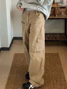 Style: Casual/Street/Punk/Vintage/Y2K/Hip Pop/PreppyFabric Content: CottonFit Type: Loose fitAmple Pocket Space: Designed with multiple pockets on the front. back. and sides. these pants offer ample storage for your essentials while adding a...