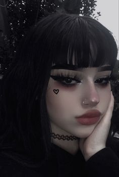 Maquillage Goth, Goth Eye Makeup, Dark Makeup Looks, Egirl Makeup, Maquillage On Fleek, Punk Makeup, Cute Eye Makeup, Alt Makeup, Swag Makeup