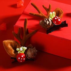 Little Queen Brown Velvet Reindeer Antler Brown Velvet Ears Christmas Accessories Hair Clip Pin Size: 2(W) X 2.75(L) Inches Ig: Littlequeenboutique Fb: Littlequeenboutique Christmas Accessories Hair, Christmas Hair Accessories, Reindeer Antlers, Ear Hair, Christmas Hair, Brown Velvet, Christmas Accessories, Hair Pin, Christmas Reindeer