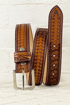 ABOUT THE ITEM:   - This belt is made of top quality genuine leather. - Custom engrave option. - Easy Snap-On system to change the custom buckle. - Removable Buckle.  - 1.5" wide. Hand Tooled Leather Belt Buckles For Ranch, Hand Tooled Leather Belts For Western-themed Events, Hand Tooled Leather Belt Buckles For Rodeo, Leather Concho Belts For Western-themed Events, Embroidered Leather Belt For Western-themed Events, Leather Belt With Embroidery For Western-themed Events, Leather Embroidered Belt For Western-themed Events, Western Leather Belt For Western-themed Events, Brown Leather Rodeo Belt