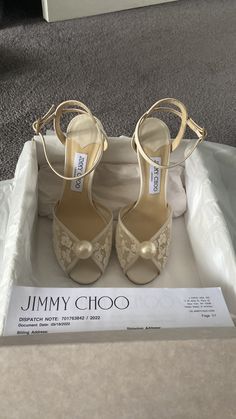 Jimmy Choo Wedding Shoes Pearl, Jimmy Choo Pearl Shoes, Wedding Shoes Luxury, Jimmy Choo Sacora 85, Wedding Heels Jimmy Choo, Jimmy Choo Heels Aesthetic, Jimmy Choo Heels Wedding, Jimmy Choo Pearl Heels, Elegant Wedding Shoes Brides