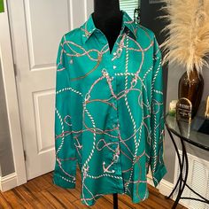 Never Used Shein Button Down Blouse Luxury Green Button-up Blouse, Tops Shein, Satin Shirt, Shein Tops, Button Down Blouse, Thor, Button Downs, Top Blouse, Blouses