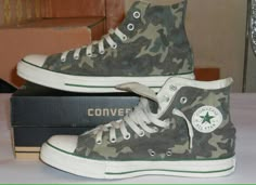 Camo Converse, Camo Shoes, Concept Clothing, Emo Outfits, Fashion Catalogue, Fitness Inspo, Sock Shoes, Cute Shoes