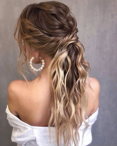 April Hairstyles, Bridemaids Hairstyles, Homecoming Hair Down, Hoco Hair Ideas, Wedding Hairstyles For Long Hair, Wedding Hair And Makeup, Homecoming Hairstyles