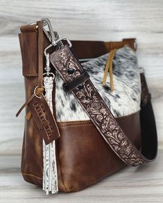 High End Western Fashion, Western Purses And Handbags, Cowgirl Purse, Western Bags Purses, Western Bags, Western Tote Bags, Handmade Leather Purse, Leather Working Patterns, Western Bag