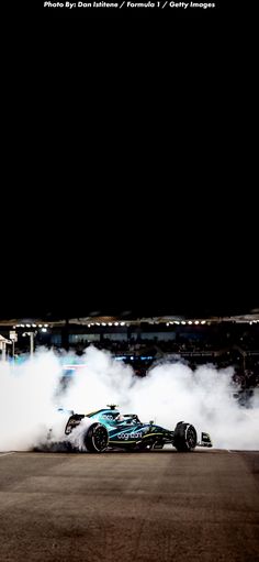 Sebastian Vettel | Aston Martin | Abu Dhabi Grand Prix 2022 | F1 Wallpaper | Photo By: Dan Istitene / Formula 1 / Getty Images