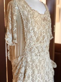 Elaborate 1910s Irish Crochet Wedding Gown - Etsy Vintage Lace With Lace Trim For Ceremony, Scalloped Lace Top For Wedding, Lace Dress With Lace Bodice For Vintage Events, Cream Lace Top For Wedding, Lace Top With Lace Work For Wedding, Victorian Dress With Lace Bodice, Vintage Lace Wedding Dress With Patchwork, Victorian Wedding Dress With Scalloped Lace, Vintage Scalloped Lace For Wedding