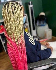 Braided Hairstyles Two Colors, Box Braids With Two Different Colors, Color Block Braids, Braids Color Combination Ideas, Two Colour Braids, Colors Box Braids, 2 Color Box Braids, Multicolor Braids, Braids Color Combination