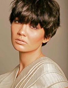 Love the messy bowl cut.. Womens Bowl Cut, Sassy Haircuts, Really Short Hair, Choppy Hair, Hair Affair, Cute Hairstyles For Short Hair