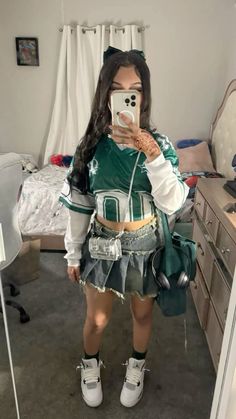 Skirt Outfits With Hoodie, Thanksgiving Outfit With Skirt, Girly Outfits With Jordans, Jean Skirt Street Style, Y2k Nike Outfit, Female Jersey Outfit, Xs Outfit Ideas, Outfit Ideas For Game Day, Motive Outfits Uk