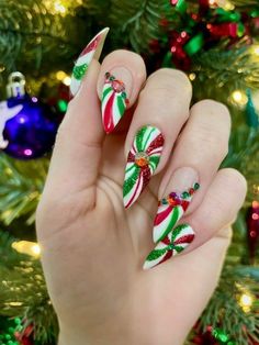 60+ Chic Valentine's Day Nail Ideas for a Stylish Touch 2024 | Valentines Nails 2024 Christmas Nails2022, Peppermint Nails, Swirls Nails, Rockabilly Nails, Christmas Nail Colors, New Years Nails, 2022 Nails, Swirl Nails, New Years Nail Designs