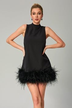 The Odell Feather Mini Dress is an elegant and eye-catching piece. crafted with intricate detail in a lightweight design. The dress' feathers are responsibly sourced and are designed to last for years. Perfect for formal occasions and elegant evenings. the Odell Feather Mini Dress provides a unique and stylish look. Material: 70% Polyester. 30% Cotton Model Stats: Height - 68.5"/174 cm Bust - 35"/89 cm Hips -37.4"/95 cm Waist- 25.2"/64 cm Model wearing size S Halter Ball Gown, Gown Wedding Guest, Dress Feathers, Feather Mini Dress, Mini Dress Halter, Blazer Mini Dress, Stand Neck, Cutout Maxi Dress, Dress Stand