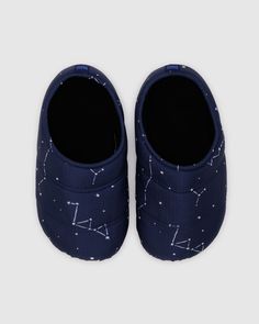 Puffy Slippers, Xmas Wishlist, Wallpaper Stores, Reusable Bags, Travel Pouch, Christmas List, Constellations, Drawstring Bag, Best Gifts