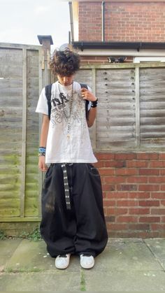 Y2k Fits Men, Y2k Baggy Clothes, Baggy Clothes Outfit Men, Baggy Clothes Style, Baggy Fashion, Outfit Pics, Grunge Outfit