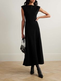 Workwear Women, Professional Workwear, Flowy Maxi Skirts, Matthew Williamson, Work Wear Women, Designer Accessories, Clothes Collection, Everyday Wardrobe, Black Maxi Dress