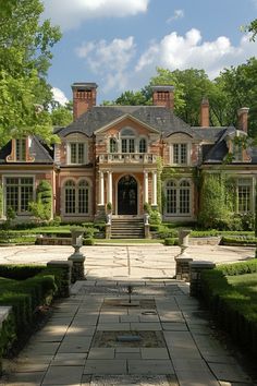 Marble Mansion Exterior, English Suburban House, Manor House Modern, Hollywood House Exterior, Historical House Exterior, Estate Home Interior, Old Money Exterior, Regency House Exterior, Brownstone Plans