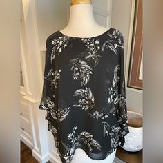 Great Blouse For Jeans, Dressy Pants Or Skirt. Elegant Black Tops With Floral Print, Elegant Black Floral Print Tops, Black Flowy Tops For Workwear, Flowy Black Tops For Workwear, Flowy Black Tops For Work, Blouse For Jeans, Layered Blouse, Dressy Pants, New Color