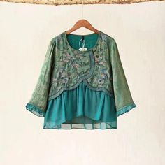 Comfortable, One of Kind. Blouses online shop,|Ethnic|Tencel|Regular|Ninth Sleeve|Round Neck|Embroidery|Bicolor|Emerald|One Size|Spring/Fall|Hand Wash Affordable Green Embroidered Blouse, Cheap Embroidered Blouse Piece For Eid, Chinese Tops For Women, Upcycle Linen, Chinese Kimono, Embroidery Green, Flax Clothing, Embroidery Clothing, Plaid Jumpsuit