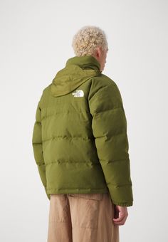 The North Face RIPSTOP NUPTSE JACKET - Dūnu jaka - forest olive Olive Puffer Jacket, Jaco, Down Jacket, Puffer, Forest