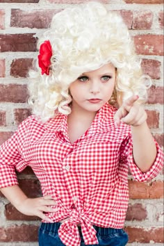 Dolly Parton Halloween Costume Kids, Toddler Dolly Parton Costume, Dolly Parton Kids Costume, Diy Dolly Parton Costume, Dolly Parton Outfit Ideas, Dolly Parton Halloween Costume, Dolly Parton Children