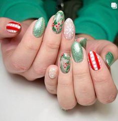 Medium Round Nails, Christmas Nails Designs, Christmas Event, Nail Candy, Snowflake Nails, Cute Gel Nails