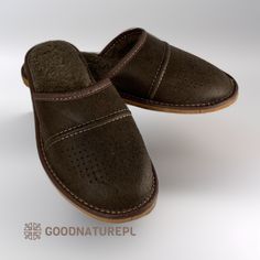 Men's Leather Slippers with Fur handmade in Europe. Beautiful men's slippers made of natural leather and Sheep Wool. High-quality material and careful finish ensure everyday comfort and convenience. Size chart: 8US/7UK/41EU/26,5cm/10,4inch 9US/8UK/42EU/27cm/10,6inch 10US/9UK/43EU/27,5cm/10,8inch 11US/10UK/44EU/28,5cm/11,2inch 12US/11UK/45EU/29cm/11,4inch 13US/12UK/46EU/29,5cm/11,6inch Brown Slippers With Rubber Sole And Plain Toe, Brown Leather Sole Plain Toe Slippers, Leather Non-slip Closed Toe Slip-ons, Leather Closed Toe Indoor Slippers, Brown Plain Toe Slippers With Leather Sole, Comfortable Leather Slippers, Comfortable Leather Closed Toe Slippers, Brown Leather Slippers With Rubber Sole, Brown Slippers With Rubber Sole And Round Toe