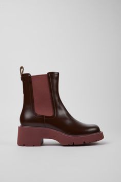 MLH Burgundy Boots for Women - Fall/Winter collection - Camper USA Burgundy Boots, Ankle Boots Women, Camper Shoes, Botas Chelsea, Chelsea Boots Women, Old Shoes, Fall Winter Collection, Shoes Heels Wedges, Beautiful Boots