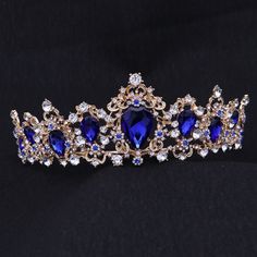 Princess Headpiece, Queen Crowns, Crystal Crown Tiaras, Tiara Accessories, Anting Manik, Crown Aesthetic, Wedding Tiaras, Crown For Women, Crystal Bridal Tiaras