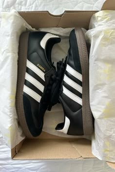 #blacksambas #sambas #adidas #adidassambas #aestheticshoes #shoestaples #blackshoes Black Sambas, Adidas Samba Black, Pretty Sneakers, What A Girl Wants, Swag Shoes, Dream Shoes, Adidas Samba