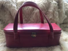 "VINTAGE RED HANDBAG One of a kind Reed Leather Rectangular box shape Top handle Vintage Mirror inside Size: !2\" x 12\" x 4\"" Handmaid's Tale, Vintage Handbag, Red Handbag, Vintage Purses, Vintage Mirror, Red Vintage, Vintage Handbags, Clutch Handbag, Evening Bags