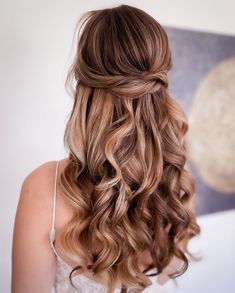 20 Gorgeous Wedding Hairstyles for Thin Hair You Should Try Hair Setting Spray, Gorgeous Wedding Hairstyles, Bridemaids Hairstyles, Hair Garland, Fancy Hair, Tenth Anniversary, Photo Awards, Bride Hair