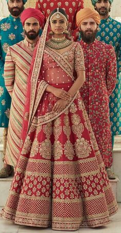 Sabyasachi Panetar Lehenga Gujarati, Gujarati Outfits, Red Indian Wedding Dress, Red Indian Wedding, Sabyasachi Lehenga Bridal, Gujarati Wedding, Sabyasachi Lehenga