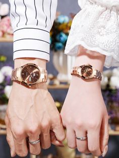 Couple Watches Set Romantic, Couples Watches, Couple Watches Set, Couple Business, Watch Couple, Latest Women Watches, Engagement Watch, خواتم خطوبة, Golden Watch