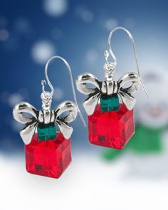 Wear your Christmas Spirit with Too Cute Beads adorable Christmas Jewelry Collection. Christmas Beaded Jewelry, Holly Jewelry, Diy Christmas Jewelry, Holiday Jewelry Diy, Christmas Jewelry Ideas, Beaded Christmas Earrings, Christmas Beaded Earrings, Holiday Jewelry Ideas, Present Earrings