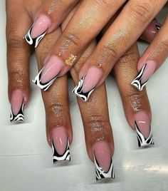 Nails Design Classy, Manicure Nails Design, French Manicure Nail Designs, Grey Nail, Gel Nails French, Grey Nail Designs, Long Acrylic Nail Designs, French Manicure Nails, Winter Nails Acrylic