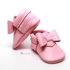 At AnastasiyDesign we use only the best quality materials. Every pair of moccasins is handmade and will provide exceptional comfort to your babies. 100% GENUINE LEATHER we use will make sure their feet stay dry and warm. Nothing but the perfect is acceptable Please see the listing for available sizes. PLEASE READ VERY IMPORTANT MAKE SURE THAT YOU MEASURE YOUR LITTLE ONE'S FEET BEFORE YOU PLACE AN ORDER. THERE WILL BE NO RETURNS OR EXCHANGES BECAUSE EVERY PAIR IS HANDMADE ESPECIALLY FOR YOUR ORDE Pink Booties With Soft Sole For Playtime, Cute Pink Booties With Rubber Sole, Leather Booties With Soft Sole For Gift, Pink Soft Sole Closed Toe Booties, Leather Booties With Soft Sole As Gift, Gift Leather Booties With Soft Sole, Pink Closed Toe Booties With Soft Sole, Cute Non-slip Leather Booties, Non-slip Leather Booties