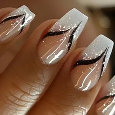 Elegant Nail Designs 2024, Ongles Nail Art, Elegant Wedding Nails, Elegant Touch Nails, Fake Nails White, New Years Eve Nails, Nagellack Trends, Manicure Nail Designs