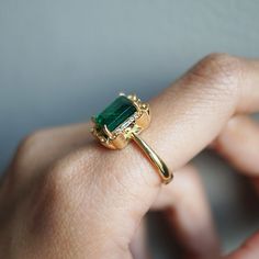 Rings 2023, Ring Inspo, Emerald Cut Rings, Engagement Rings Bridal Sets, Baguette Diamonds, 18k Gold Ring, Architectural Details, Wedding Rings Vintage, One Ring