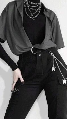 Fete Emo, Stile Hijab, Tomboy Style Outfits, Swaggy Outfits, Tomboy Fashion, Alternative Outfits, Really Cute Outfits, Edgy Outfits, Grunge Outfits