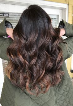 Hair Colour For Indian Skin Brown Ombre, Indian Skin Hair Color, Hair Colour For Indian Skin, Chocolate Brown Ombre, Dark Black Hair, Two Color Hair, Red Balayage Hair, Hair Color Plum, Warm Scarves