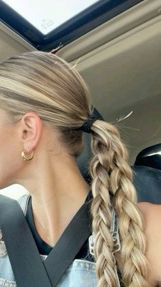 Updo Hairstyles School, Hair Inspo School, Hair Extensions Styles Hairstyles, Cute Hairstyles For Work, Practice Hairstyles, Hair Styles For School, Soccer Hairstyles, Soccer Hair, Back To School Hair