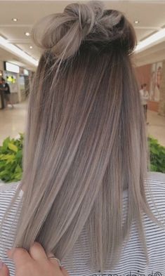 Platinový Blond, Brunette Ombre, Scene Girl, Blond Balayage, Brunette Balayage, Ombre Hair Color, Hair Straight, Cool Hair Color