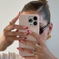 Shotting Photo, Manicure E Pedicure, Hailey Bieber, Stylish Nails, Nails Inspiration, Girly Things, Cute Nails