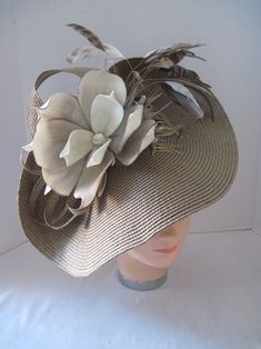 Brown Woven Folded Fascinator With Flower & Feathers - Etsy Elegant Brown Hat For Garden Party, Elegant Fitted Headpieces For Beach, Spring Formal Feather Trim Costume Hat, Spring Formal Costume Hat With Feather Trim, Elegant Brown Straw Hat For Kentucky Derby, Flower-shaped Adjustable Hats For Races, Summer Feather Headpiece With Curved Brim, Fitted Hat With Feathers For Garden Party, Spring Curved Brim Costume Hats With Feathers